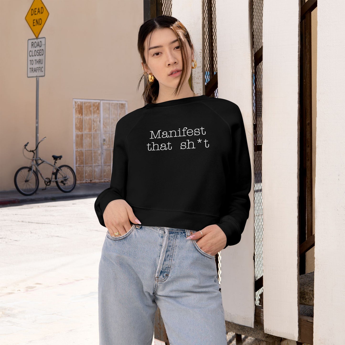Manifest that sh*t - Cropped Fleece